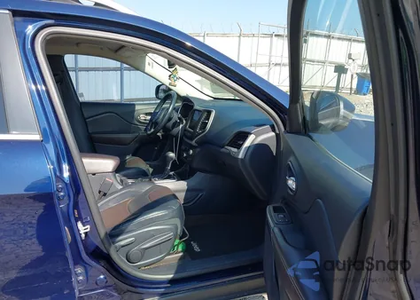 2015 Jeep Cherokee Limited z USA, uszkodzony, nr VIN 1C4PJLDS3FW547228